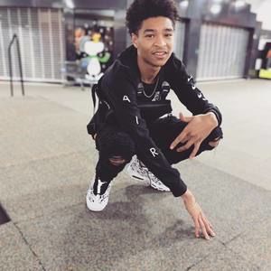 Meet your Posher, Landan